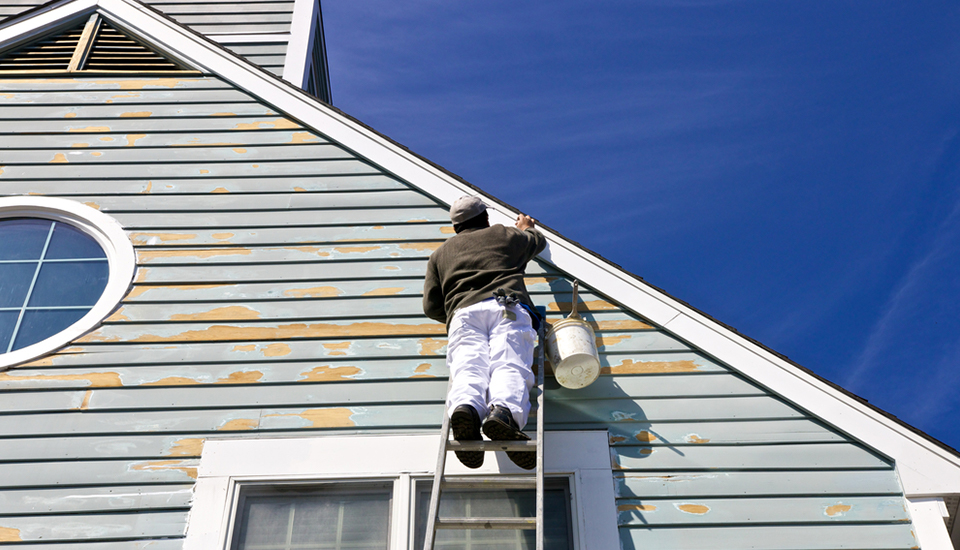 Featured image for “5 not-so-subtle signs your home’s siding needs replacing”